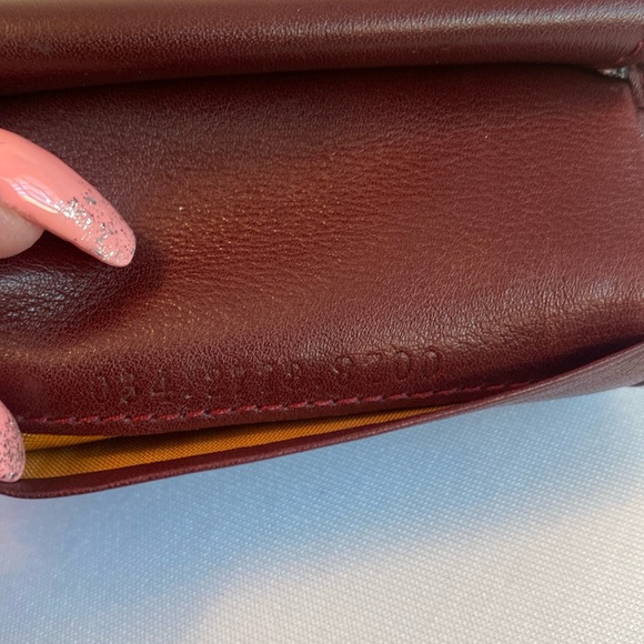 Gucci • Bordeaux Leather Wallet *Unisex* - Picture 8 of 17